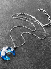 Load image into Gallery viewer, Moon Pendant Necklace