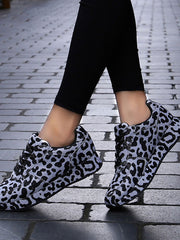 Load image into Gallery viewer, Leopard Print Sneakers