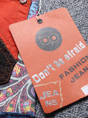 Load image into Gallery viewer, Patches Denim Jeans