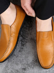 Load image into Gallery viewer, Men's Leather Moccasin Shoes