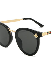 Load image into Gallery viewer, Bee Fashion Sunglasses