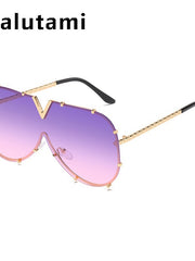 Load image into Gallery viewer, Vintage Shield Sunglasses For Women