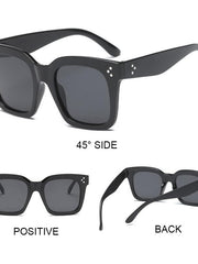 Load image into Gallery viewer, Sun Glasses Vintage Shades.  Lunette De Soleil - vendach