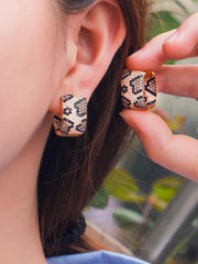Load image into Gallery viewer, Hoop Earrings