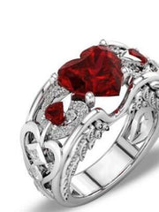 Load image into Gallery viewer, Heart Shaped Engagement Ring