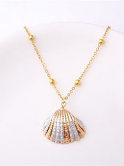 Load image into Gallery viewer, Beach Shell Pendant Necklace
