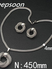 Load image into Gallery viewer, Pendant Necklace And Earrings