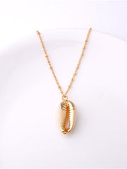 Load image into Gallery viewer, Beach Shell Pendant Necklace