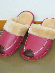 Load image into Gallery viewer, Slippers