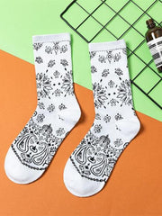 Load image into Gallery viewer, Bandana Style Socks
