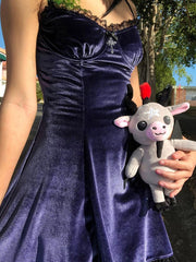 Load image into Gallery viewer, Gothic Velvet Dress