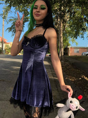 Load image into Gallery viewer, Gothic Velvet Dress