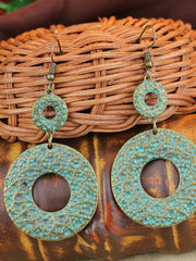 Load image into Gallery viewer, Vintage Drop Earrings