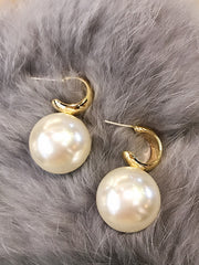 Load image into Gallery viewer, Oversized Pearl Drop Earring