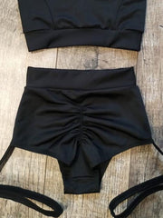 Load image into Gallery viewer, Shorts with Garter