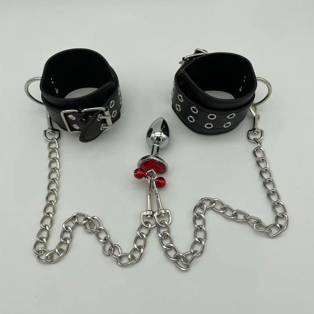 Handcuffs with Butt plug | Vendach Handcuffs with Butt plug | Vendach