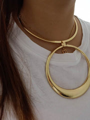 Load image into Gallery viewer, Circle Pendant Chocker & Earrings Set