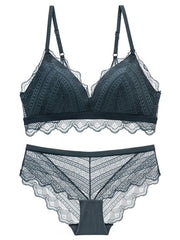 Load image into Gallery viewer, Matching Bra and Panty Lingerie Set
