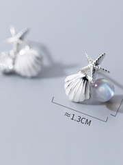 Load image into Gallery viewer,  Starfish &amp; Shell Earrings
