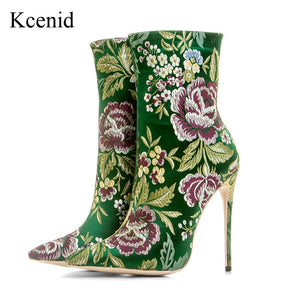 New autumn and winter velvet pointed high-heeled Roman fashion generous color satin booties - vendach