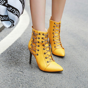 Pointed stiletto boots