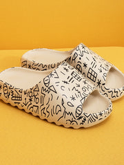 Load image into Gallery viewer, Cute Slippers
