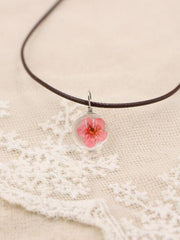 Load image into Gallery viewer, Handmade Resin Floral Pendant Necklace
