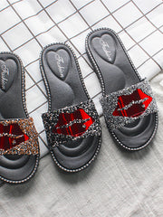 Load image into Gallery viewer, Lip Rhinestone Sandals
