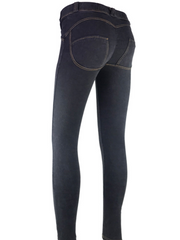 Load image into Gallery viewer, Low Waist Booty Popping Jeans
