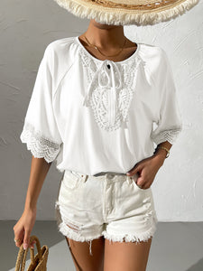 Loose Top With Lace