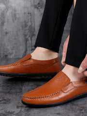 Load image into Gallery viewer, Men&#39;s Leather Moccasin Shoes
