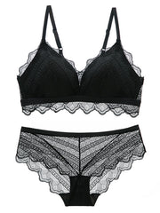 Load image into Gallery viewer, Matching Bra and Panty Lingerie Set
