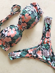 Load image into Gallery viewer, Assorted Bikinis
