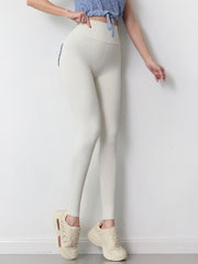 Load image into Gallery viewer, Scrunch Butt Leggings With Hearts
