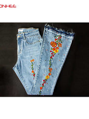 Load image into Gallery viewer, Embroidered Flare Legs  Jeans
