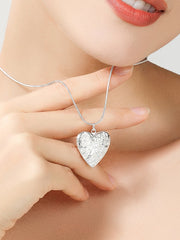 Load image into Gallery viewer,  Sterling Silver Chain &amp; Heart Pendant
