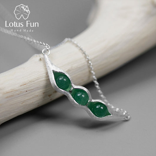 925 Sterling Silver Handmade Green Stone Pea Pods Necklace 