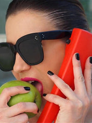 Load image into Gallery viewer, Sun Glasses Vintage Shades.  Lunette De Soleil - vendach
