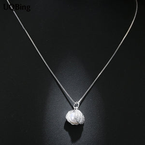 Shell Pearl Necklaces & Pendants 