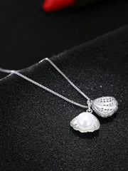 Load image into Gallery viewer, Shell Pearl Necklaces &amp; Pendants 
