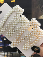 Load image into Gallery viewer, Handmade Pearl Hair Clips
