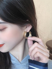 Load image into Gallery viewer, Thick Hoop Earrings
