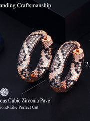 Load image into Gallery viewer, Hoop Earrings
