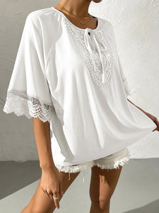 Loose Top With Lace