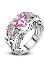 Load image into Gallery viewer, Heart Shaped Engagement Ring
