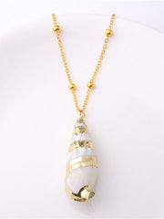 Load image into Gallery viewer, Beach Shell Pendant Necklace
