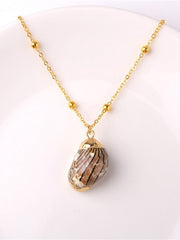 Load image into Gallery viewer, Beach Shell Pendant Necklace
