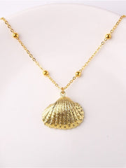 Load image into Gallery viewer, Beach Shell Pendant Necklace
