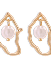 Load image into Gallery viewer, Irregular Shape Pearl Earrings
