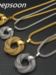 Load image into Gallery viewer, Pendant Necklace And Earrings
